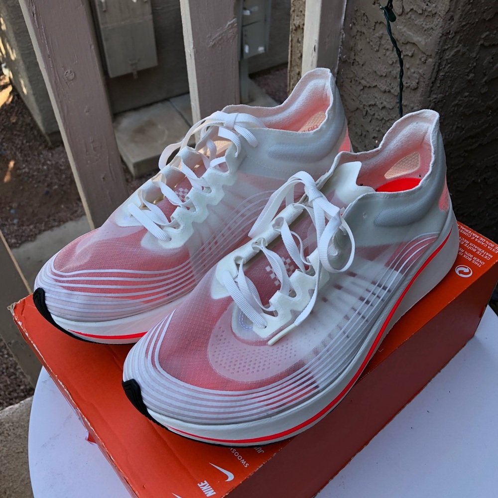 Nike Zoom Fly Size 10.5 M